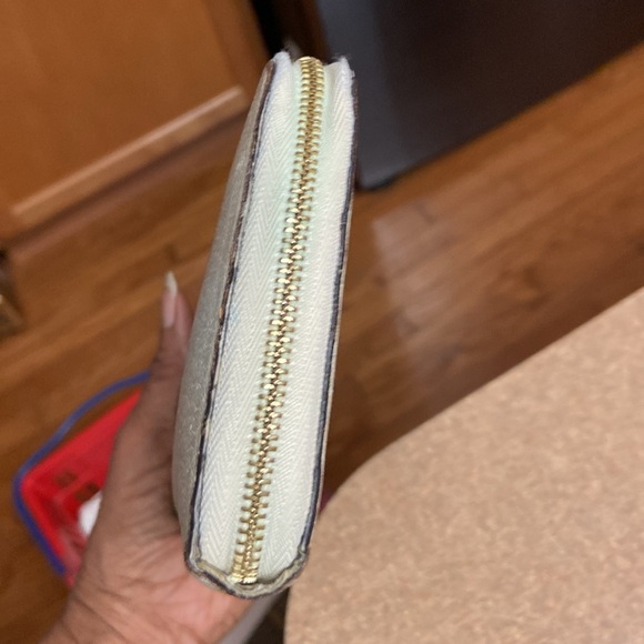 Celine Zippy Wallet - Picture 5 of 15